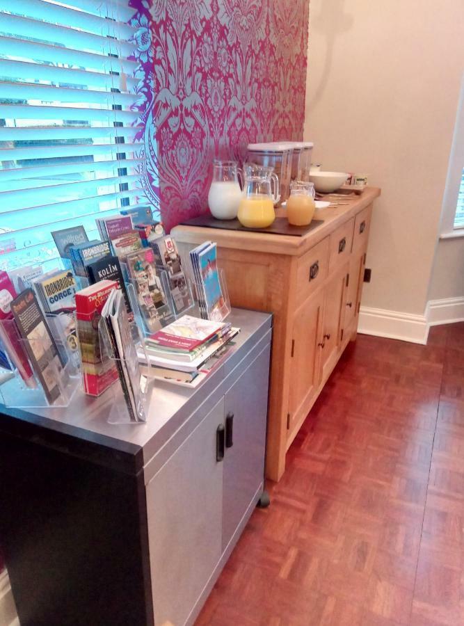 Laurels Bed and Breakfast Oswestry Exteriör bild